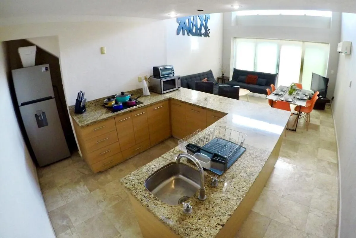 Apartment Spacious & Comfy Condo On The Beach, In The Heart Of Playa Del Carmen